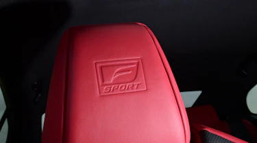 Lexus ES - seat