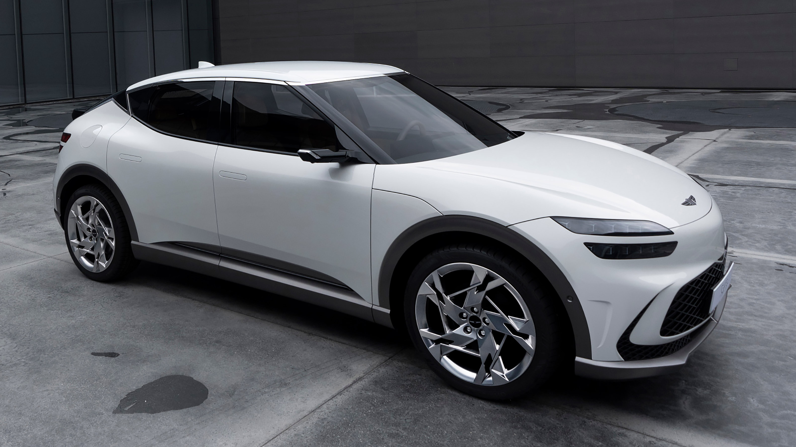 Genesis GV60 - front static