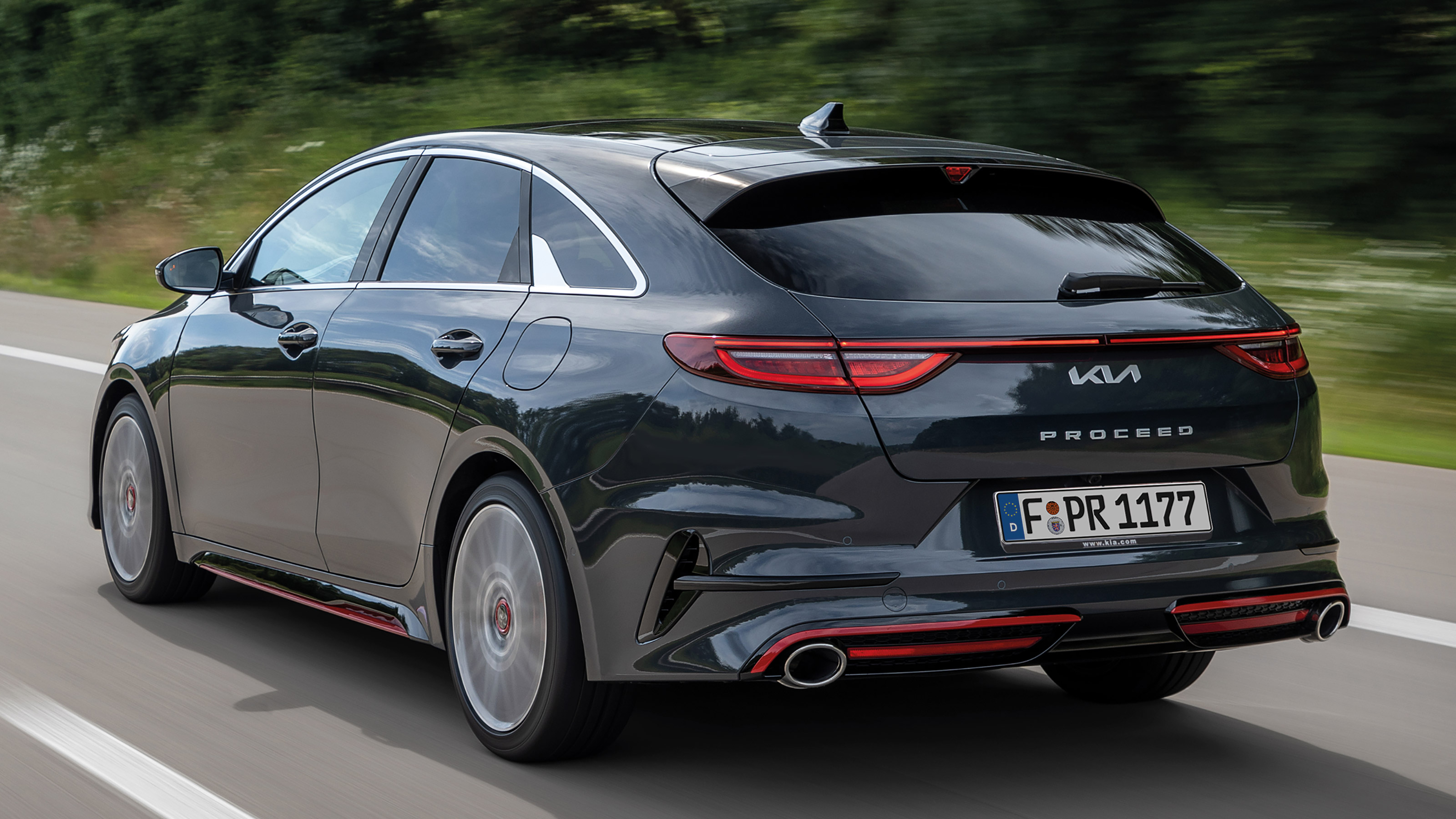 Kia Proceed GT - rear