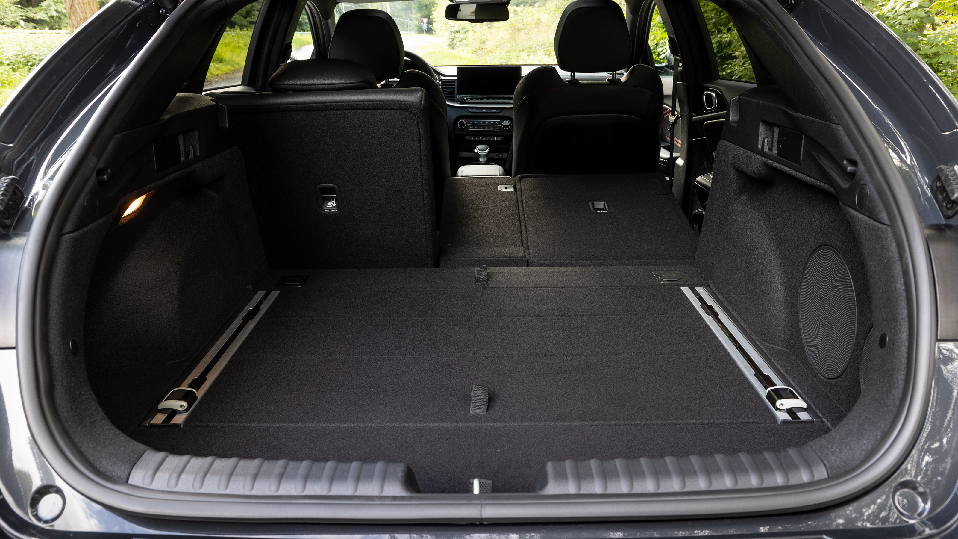 Kia Proceed GT - boot seats down