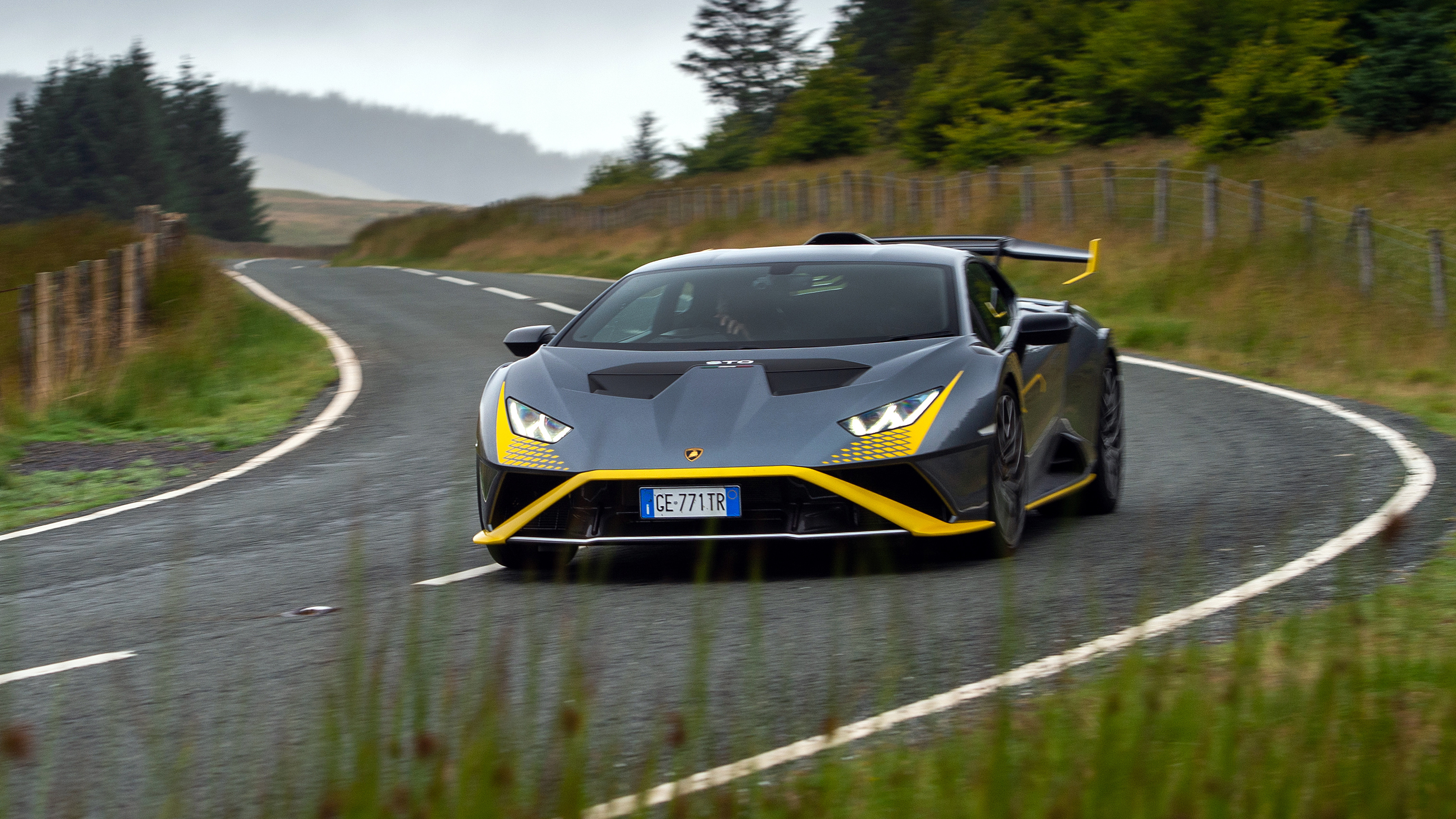 New Lamborghini Huracan STO 