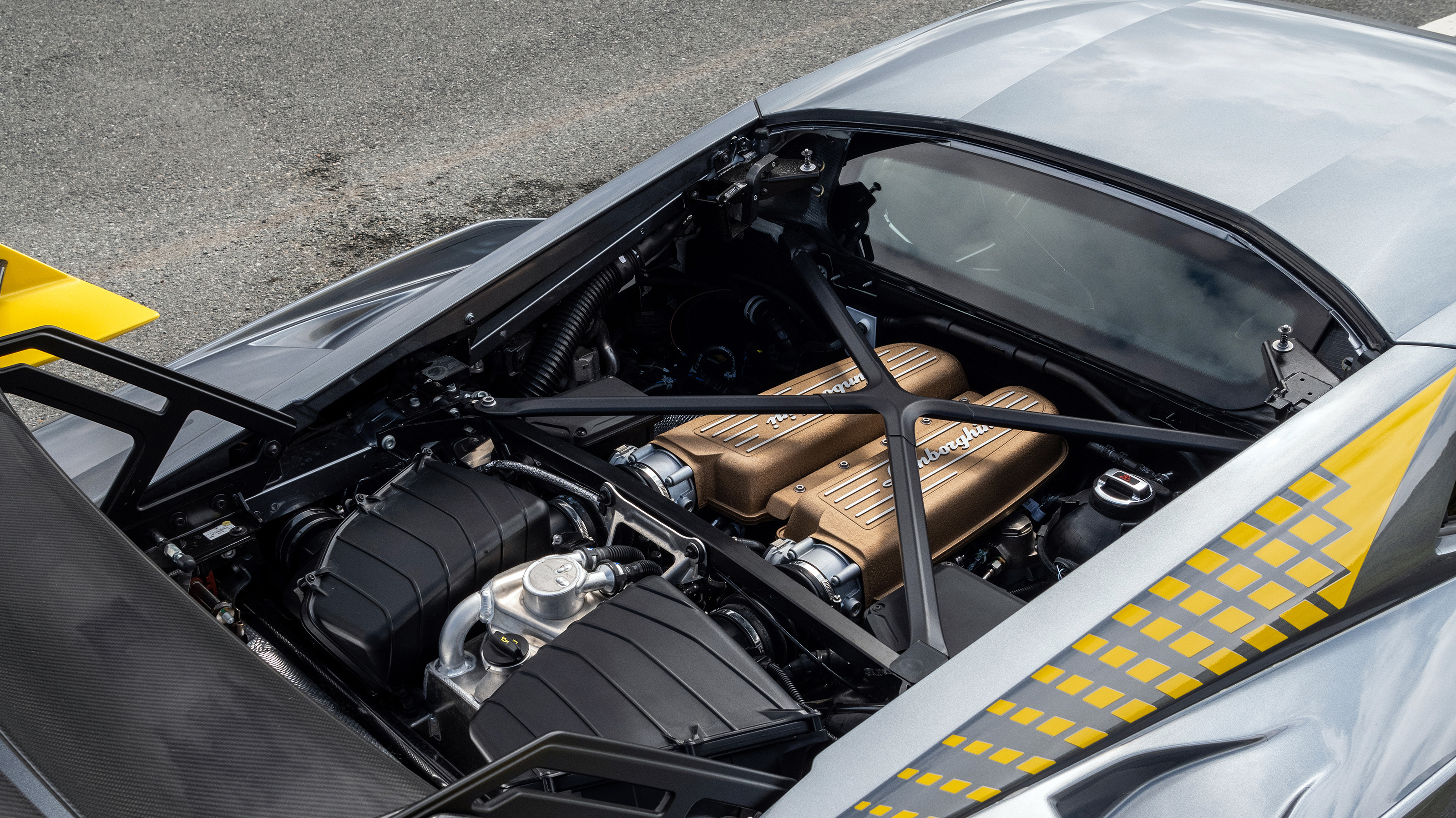 New Lamborghini Huracan STO 