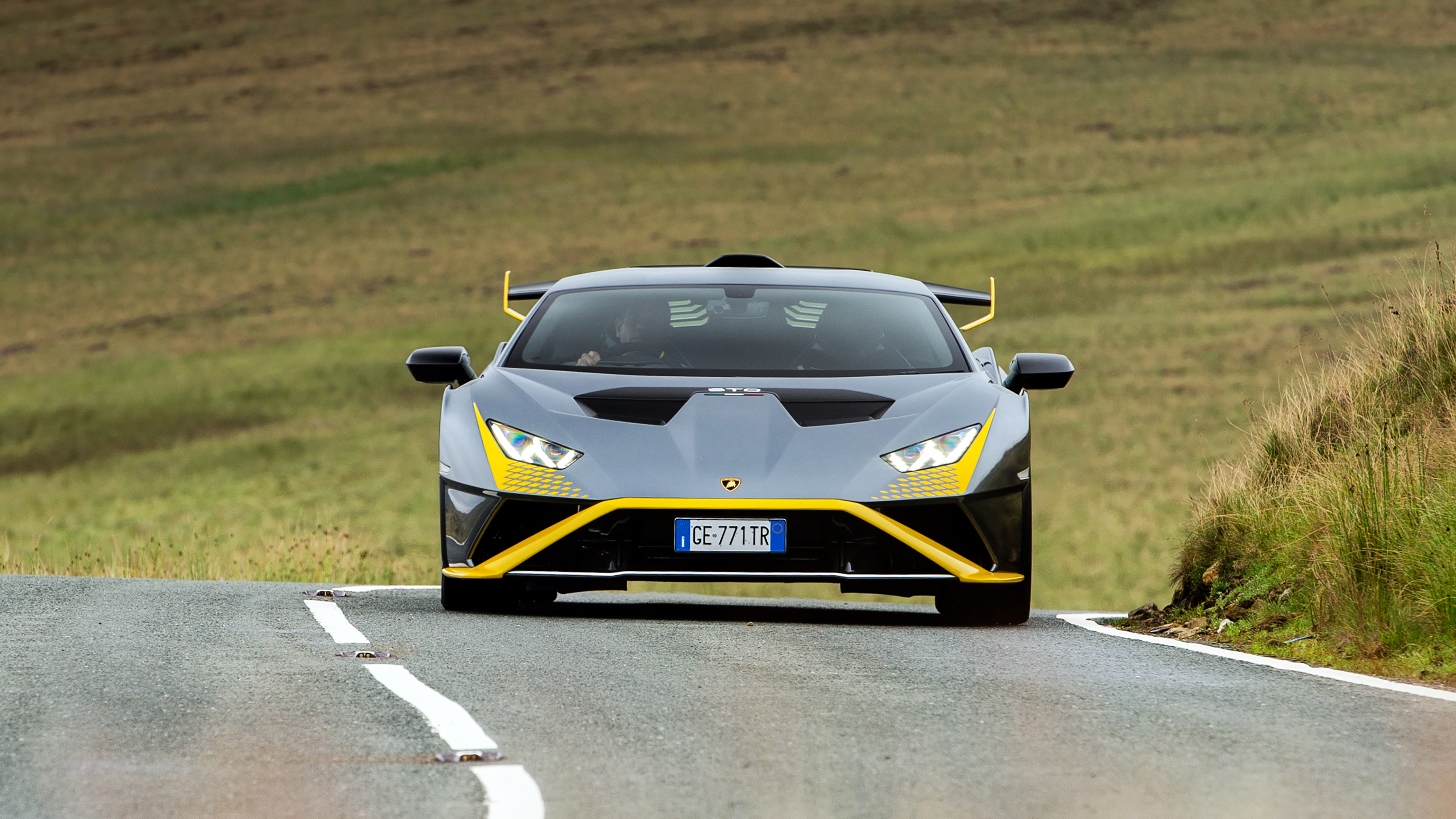 New Lamborghini Huracan STO 