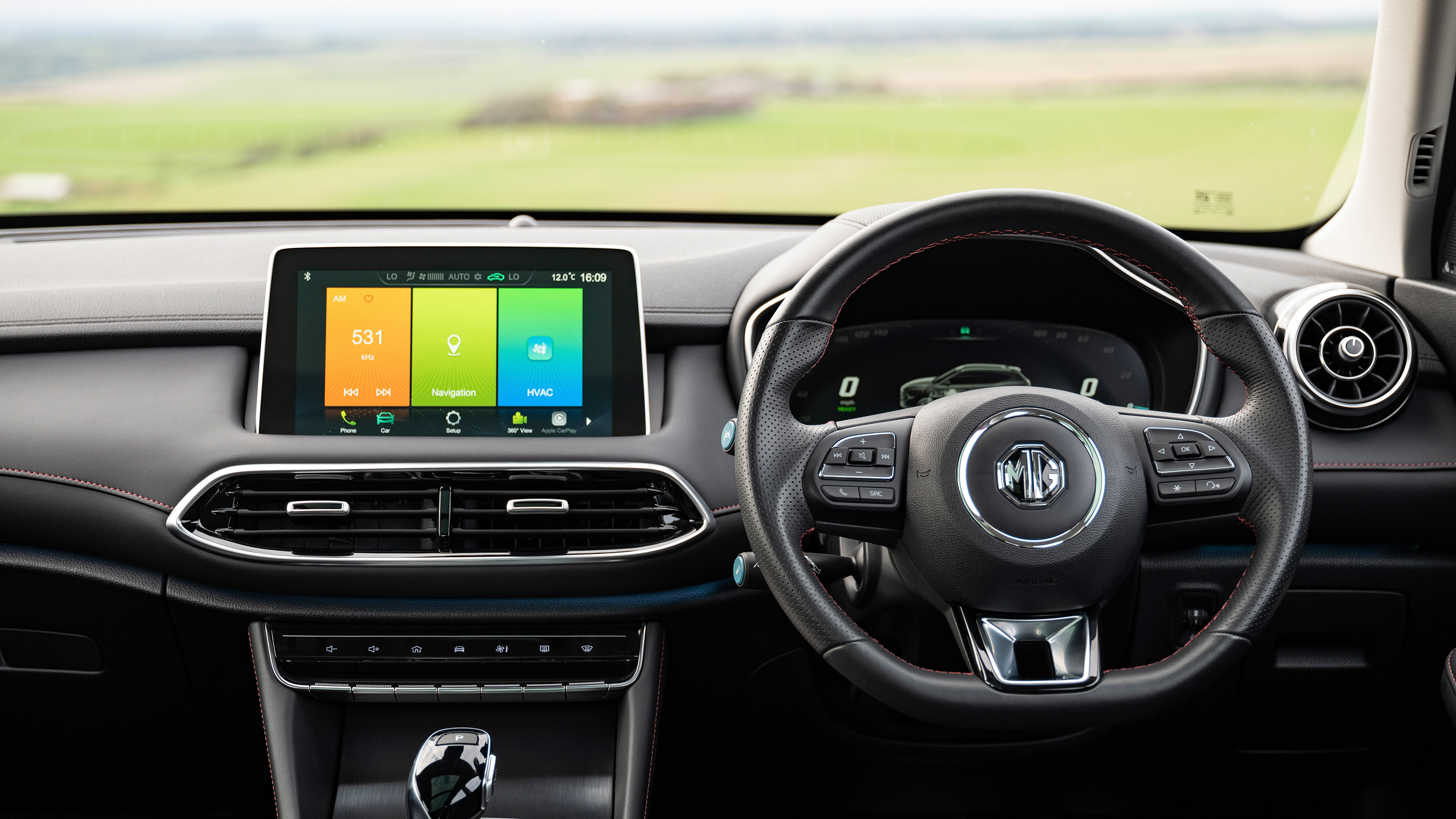 MG HS PHEV - interior