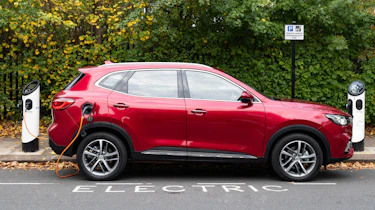 MG HS PHEV - side