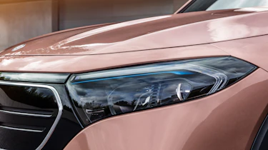 Mercedes EQB - front light