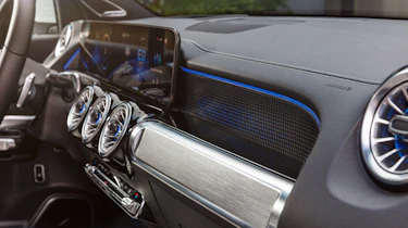 Mercedes EQB - dashboard