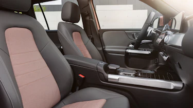 Mercedes EQB - front seats