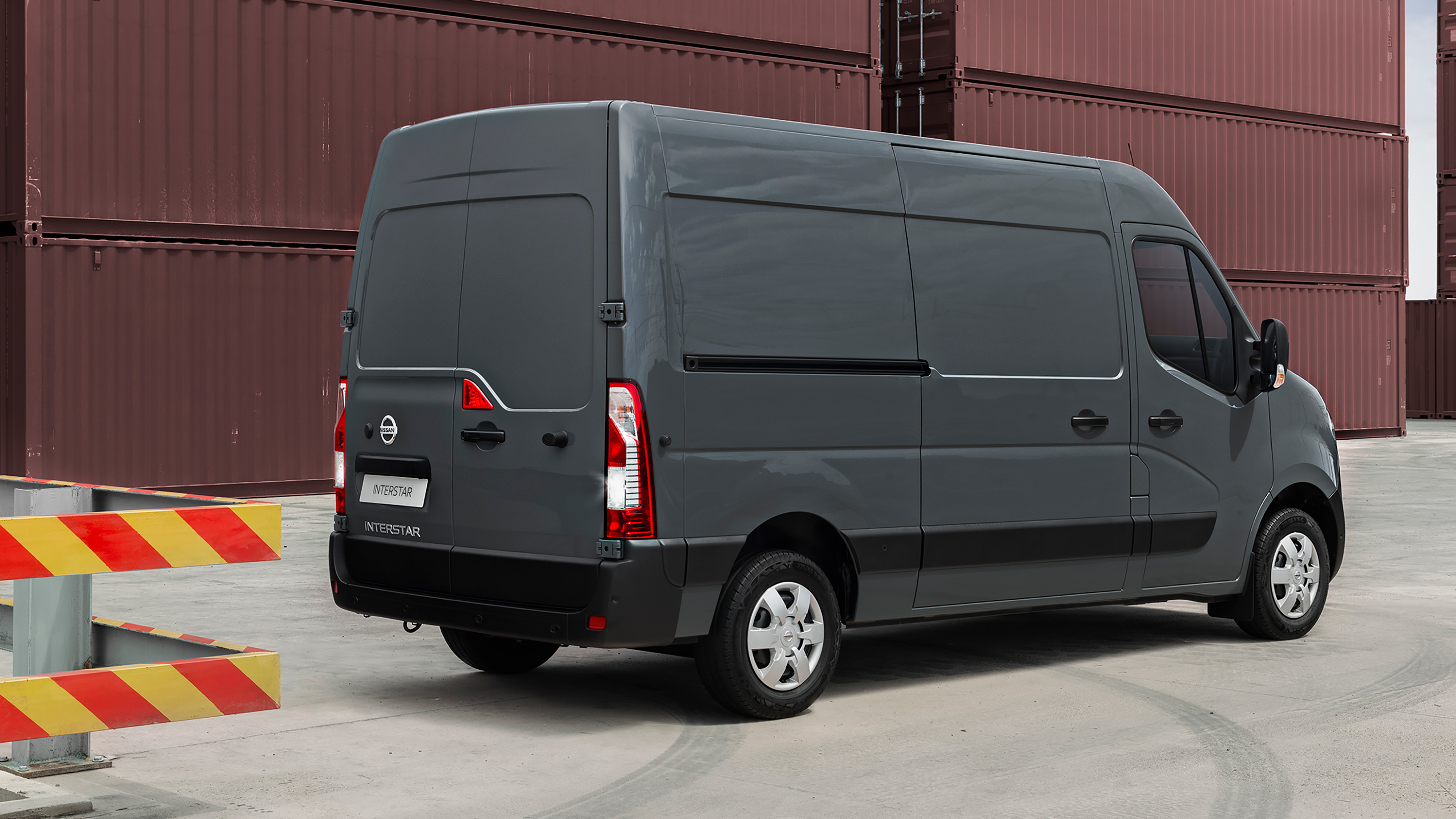 Nissan Interstar