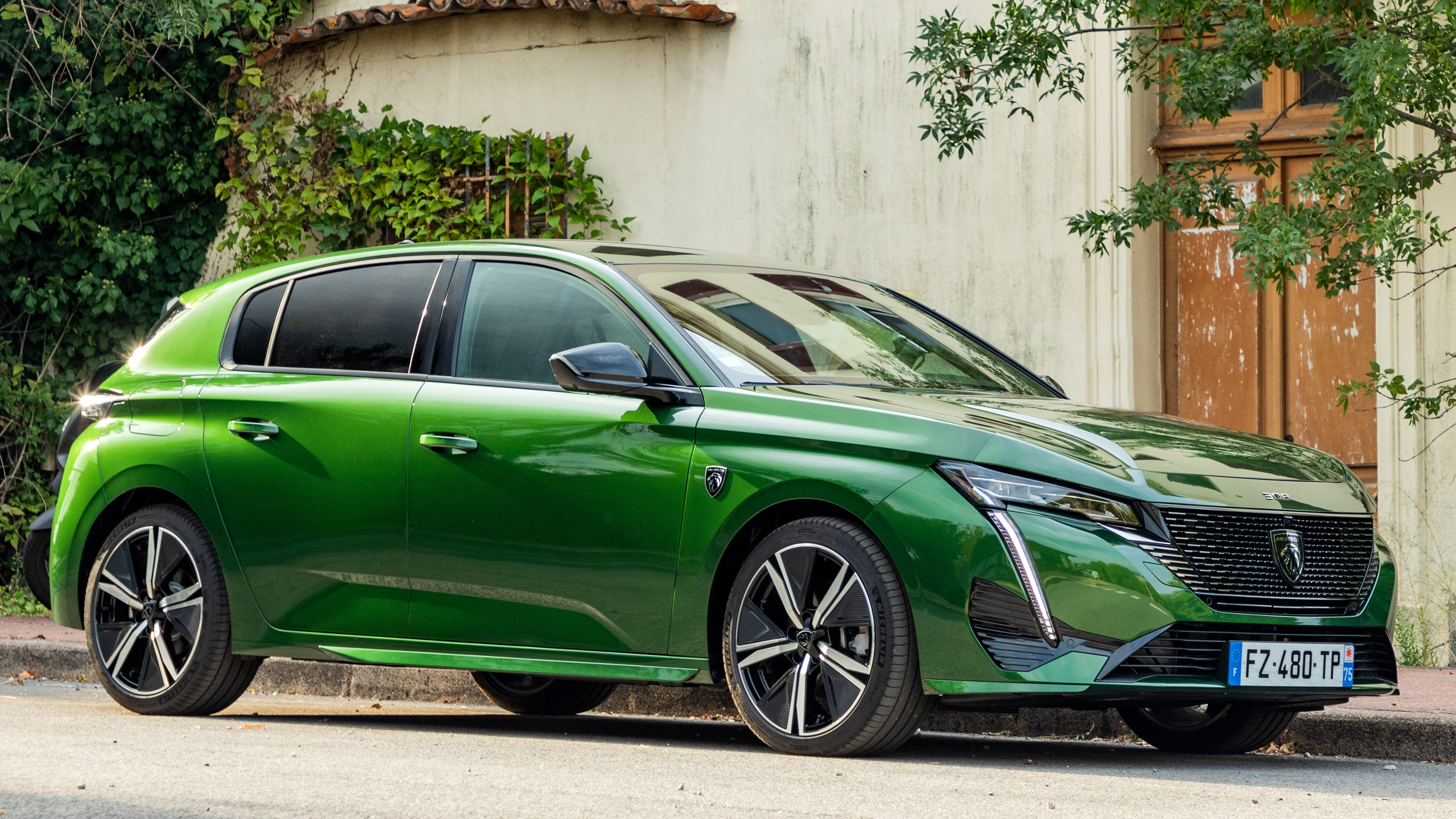 Peugeot 308 - front static
