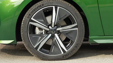 Peugeot 308 - wheel