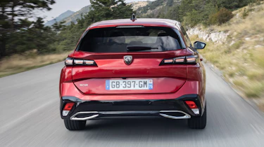 Peugeot 308 SW - full rear