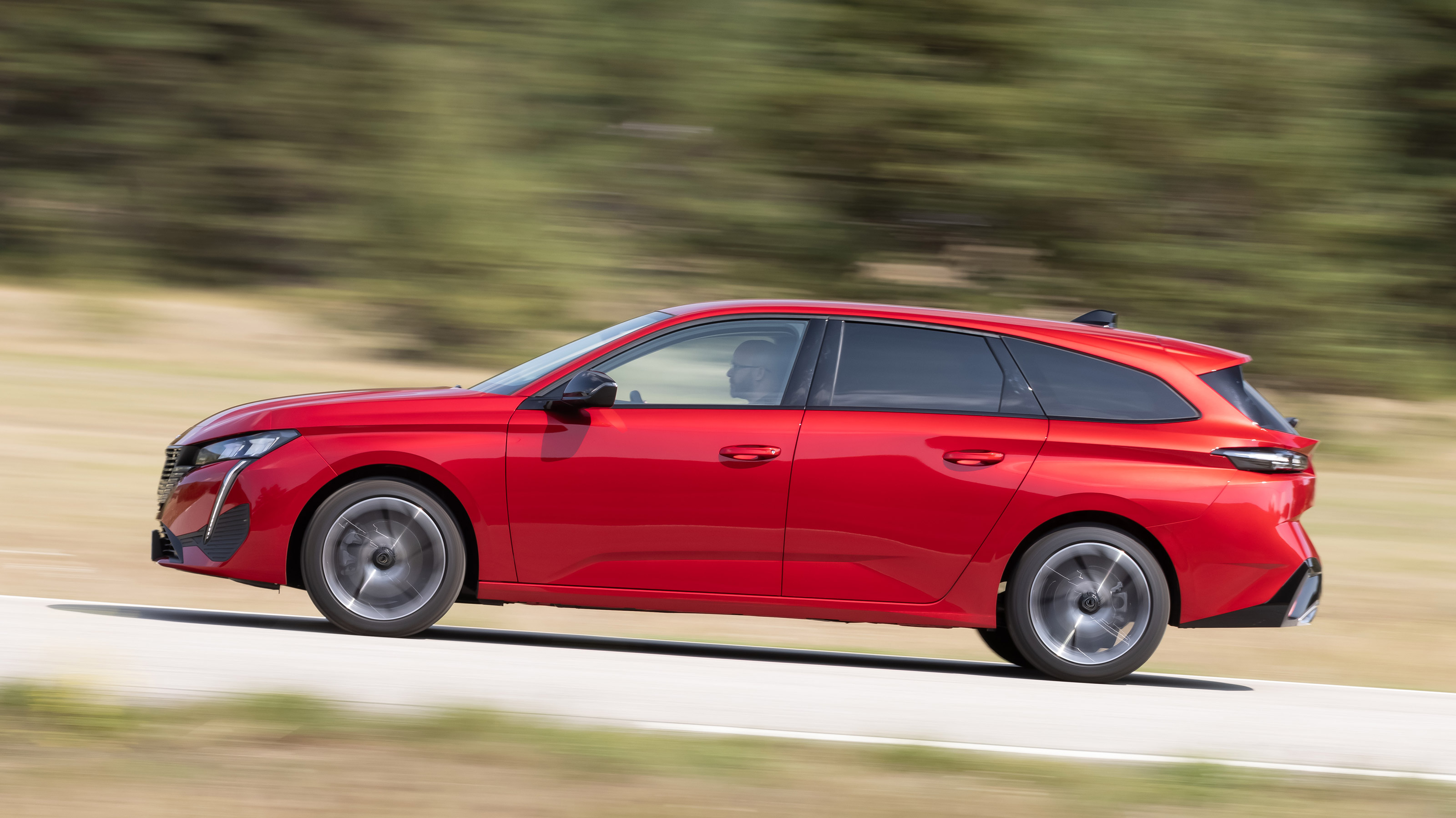 Peugeot 308 SW - side