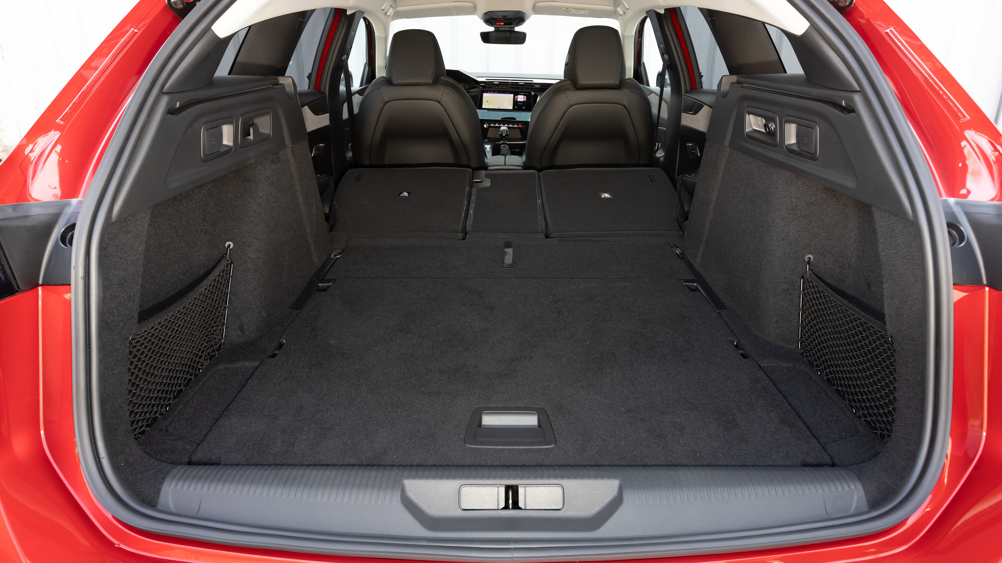 Peugeot 308 SW - boot seats down