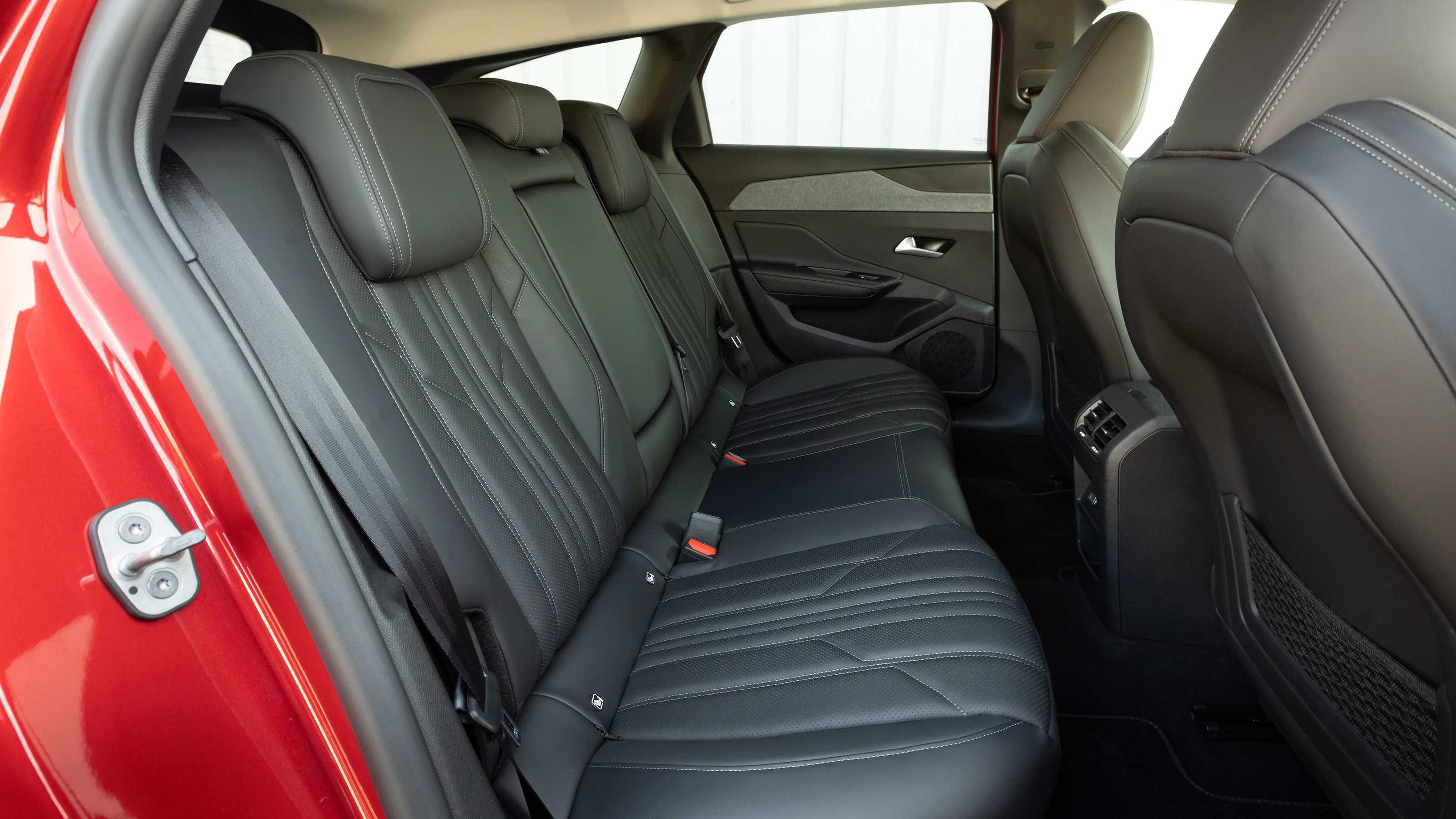 Peugeot 308 SW - rear seats