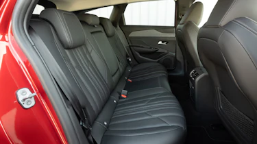 Peugeot 308 SW - rear seats