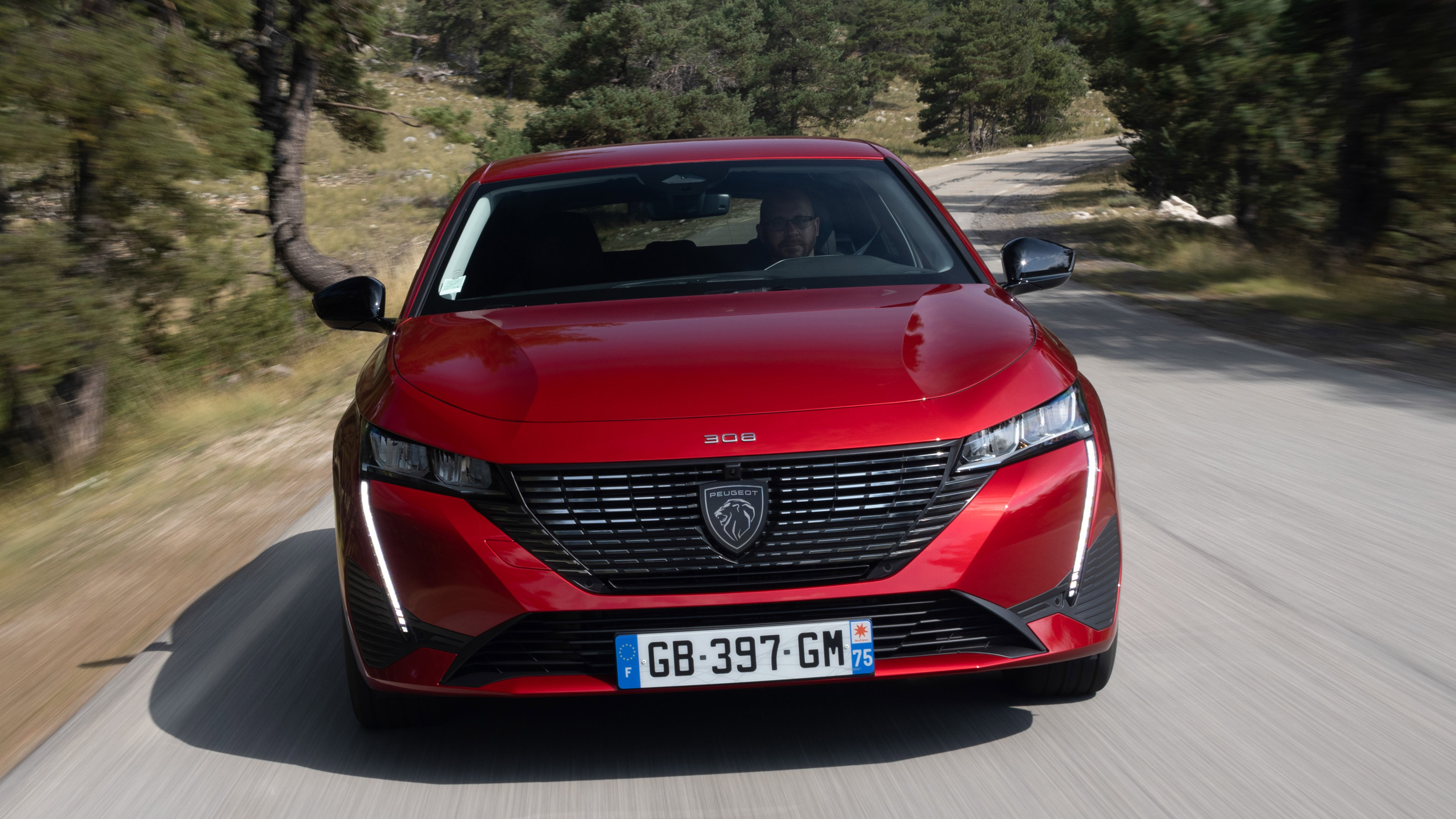 Peugeot 308 SW - full front