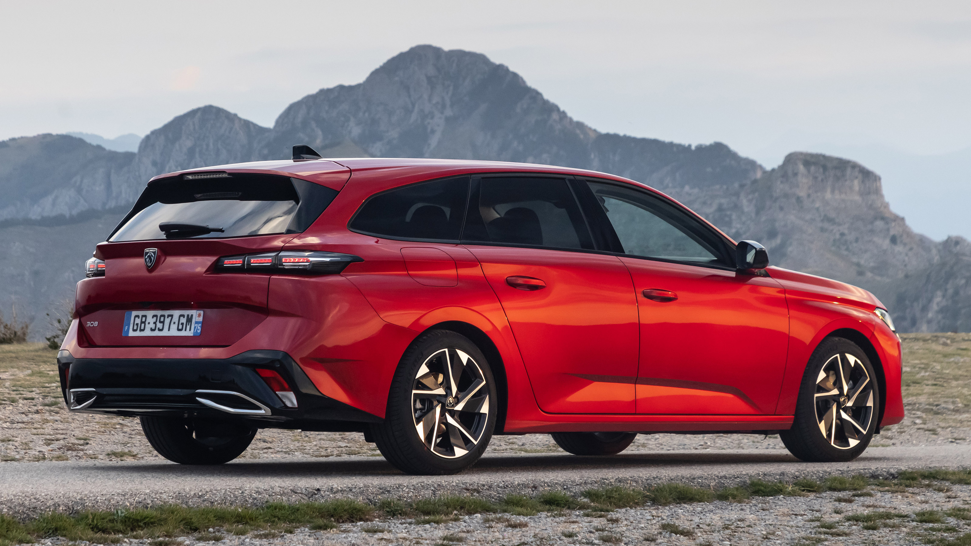 Peugeot 308 SW - rear static