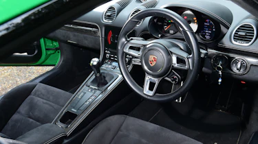 Porsche 718 Cayman GTS 4.0: long-term test review - first report dash