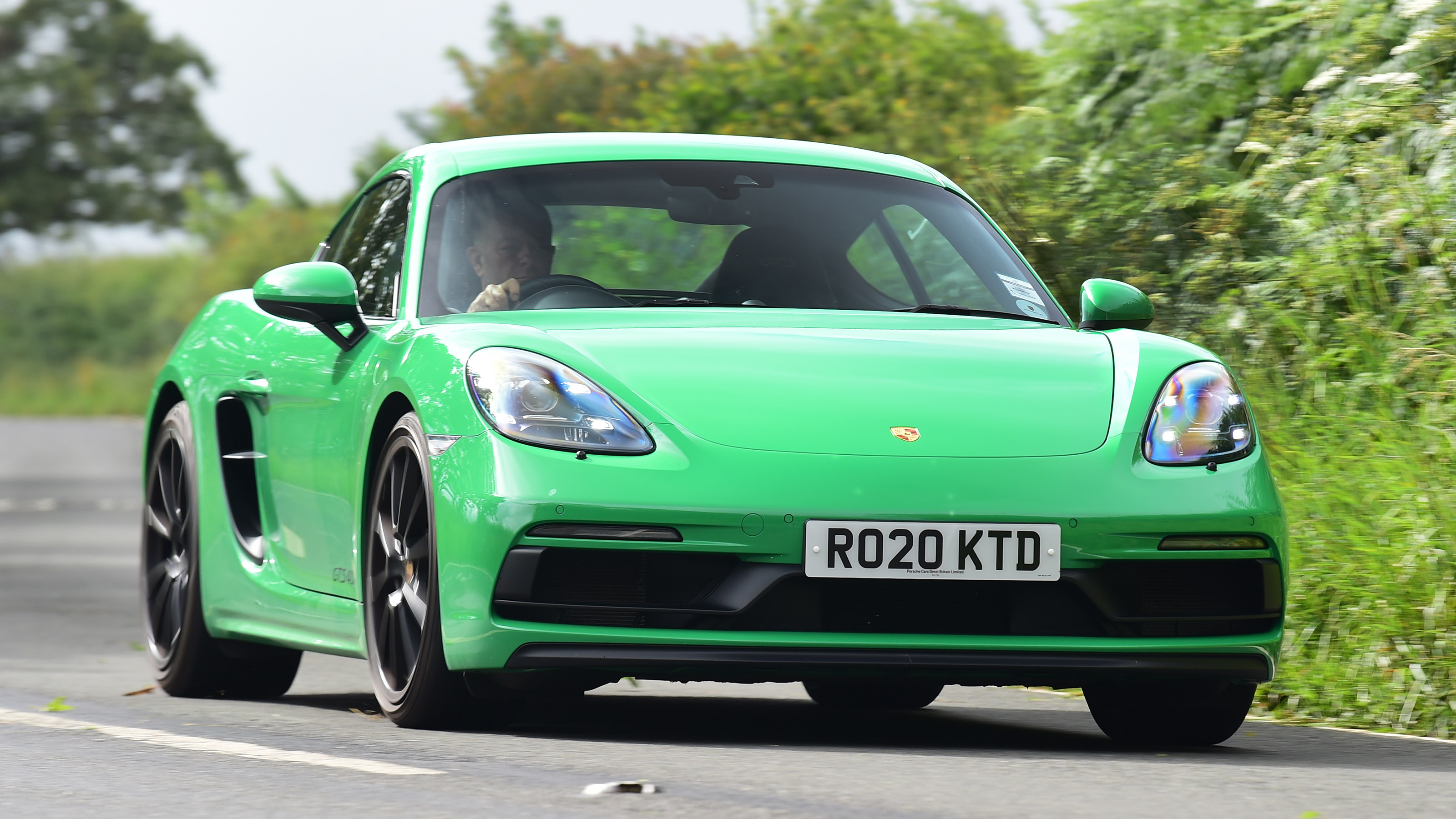 Porsche 718 Cayman GTS 4.0: long-term test review - first report front