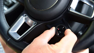 Porsche 718 Cayman GTS 4.0: long-term test review - first report steering wheel controls