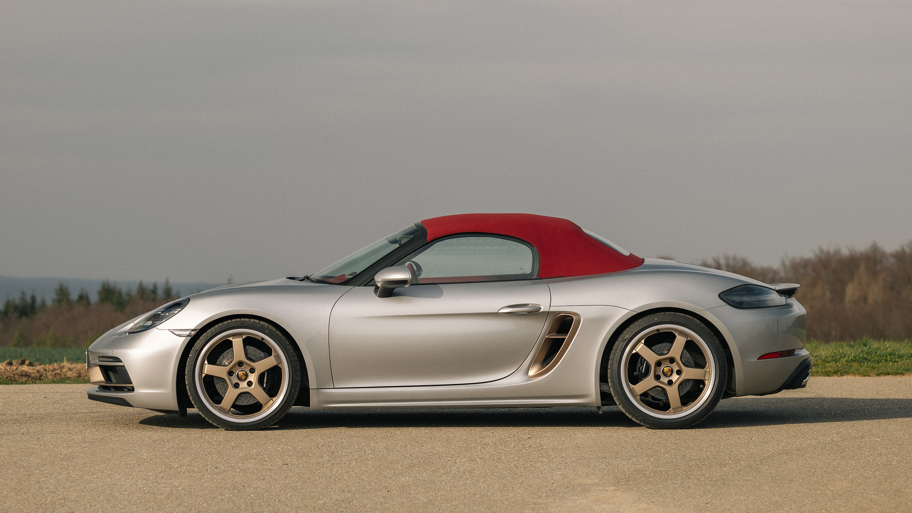 Porsche Boxster 25 Years - roof closed