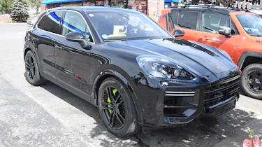 Porsche Cayenne Turbo S E-Hybrid - spyshot 4