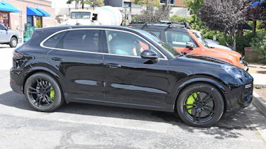 Porsche Cayenne Turbo S E-Hybrid - spyshot 3