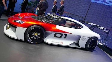 Porsche Mission R - Munich side
