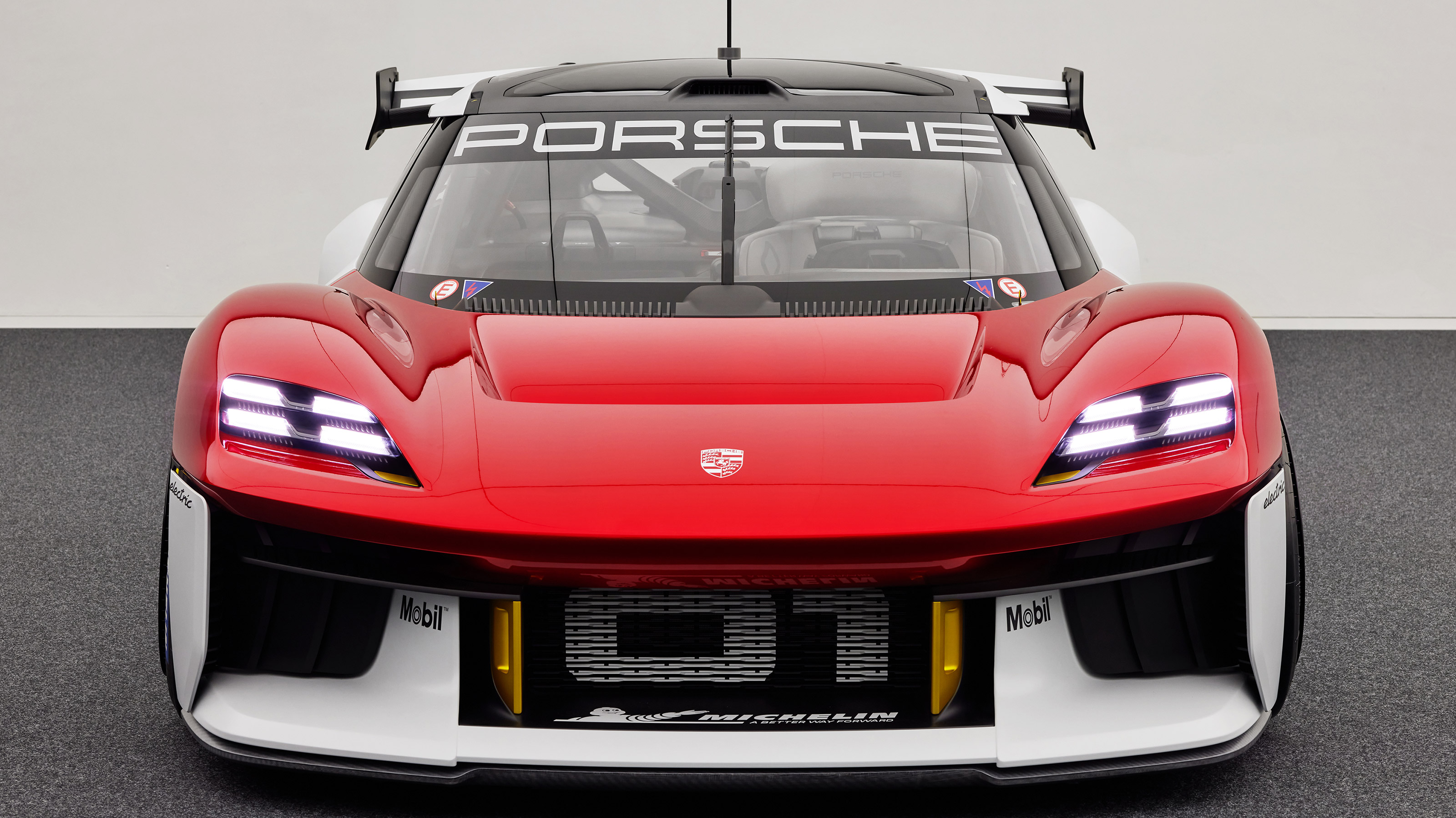 Porsche Mission R - full front