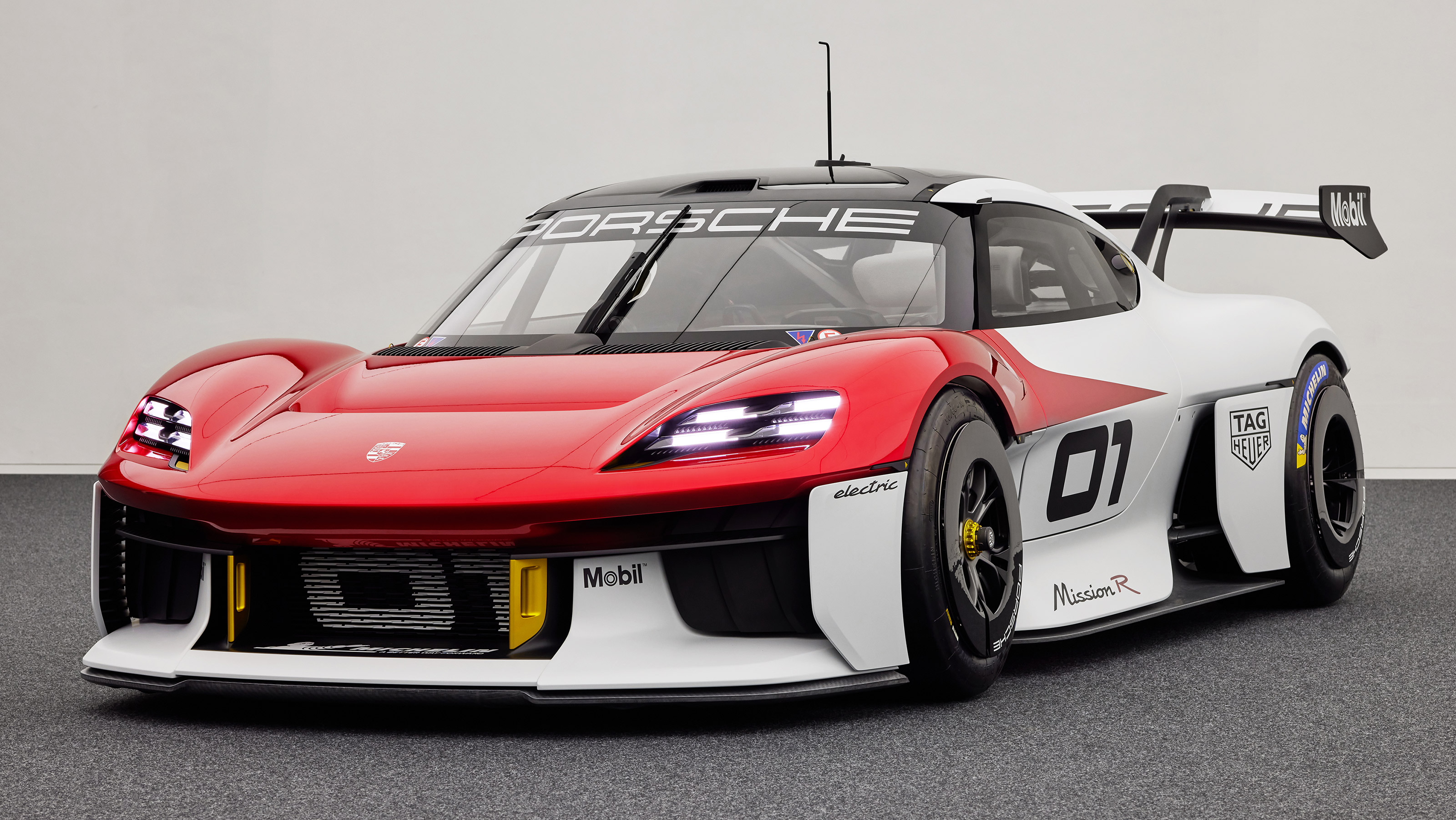 Porsche Mission R - front