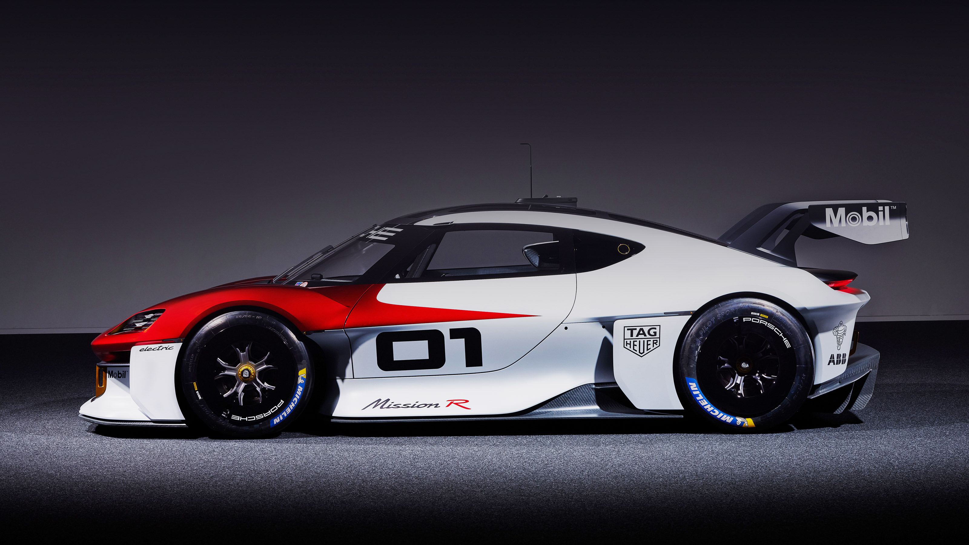 Porsche Mission R - side