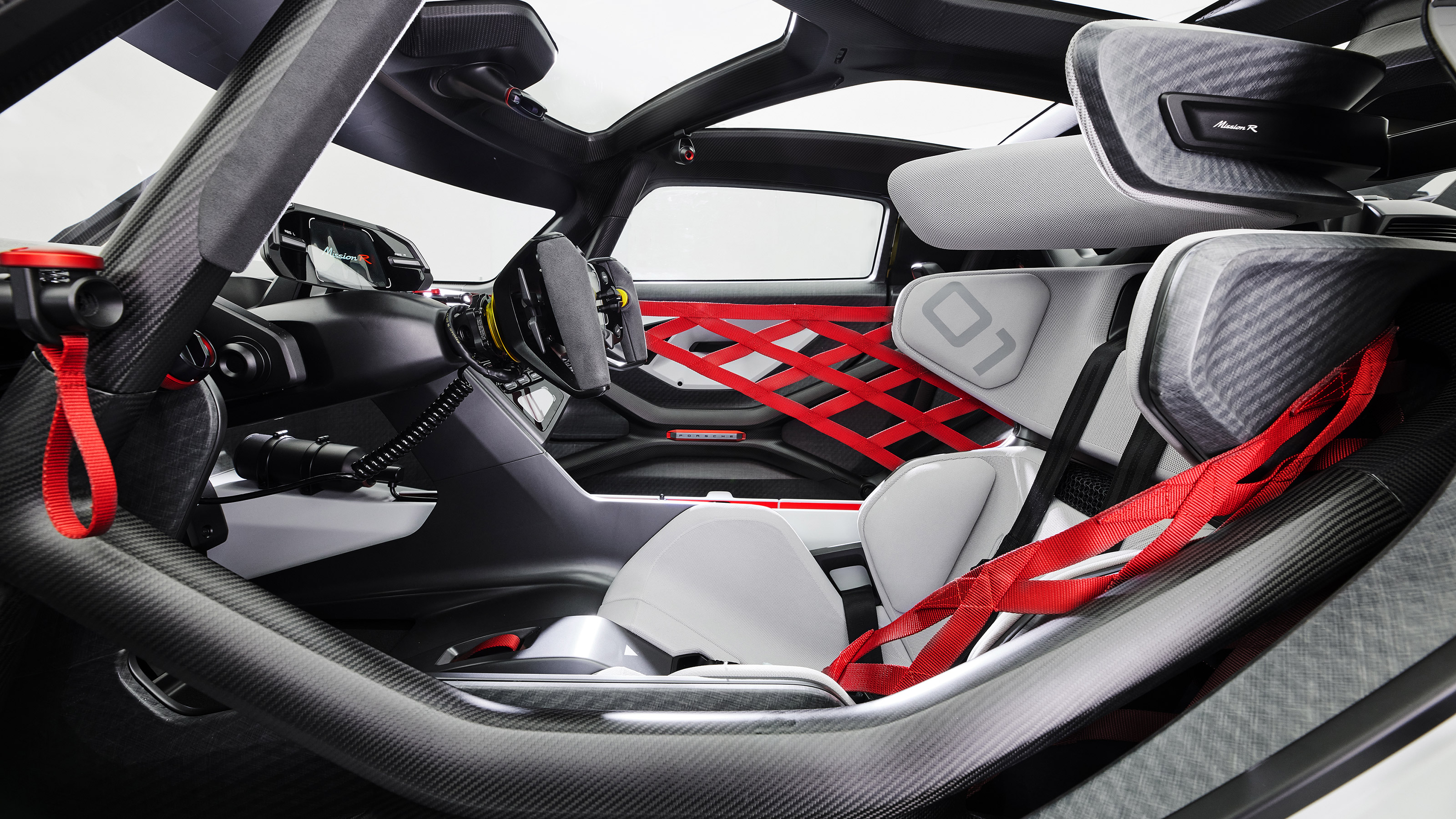 Porsche Mission R - interior