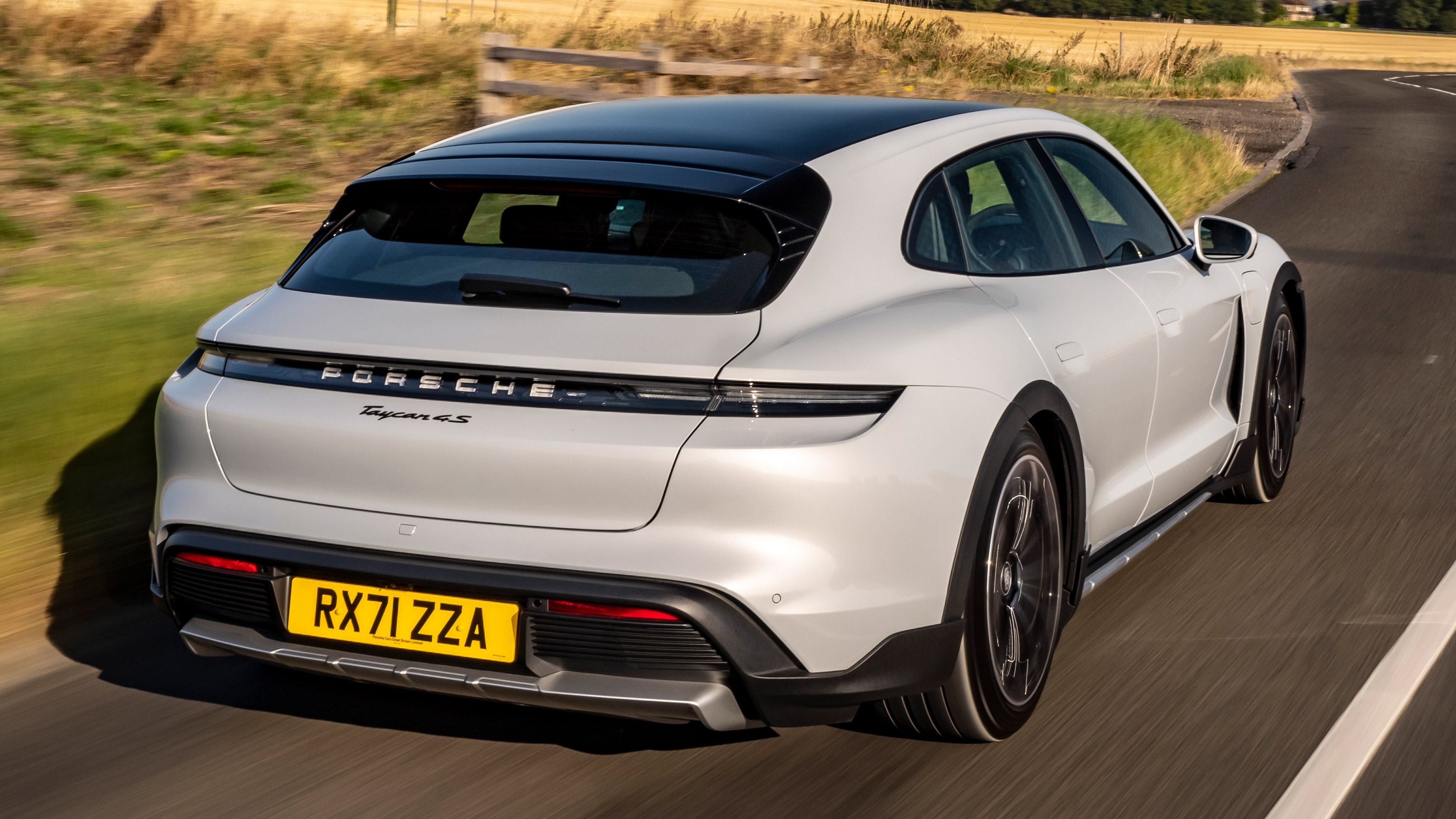 Porsche Taycan 4S Cross Turismo - rear