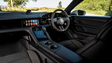 Porsche Taycan 4S Cross Turismo - cabin