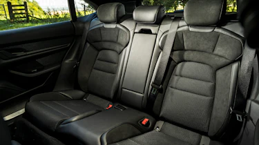 Porsche Taycan 4S Cross Turismo - rear seats