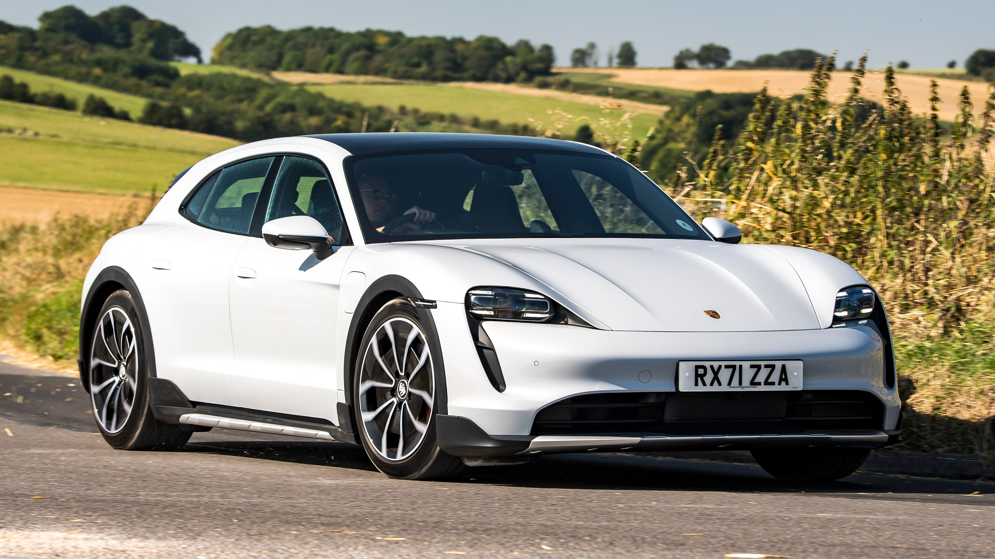 Porsche Taycan 4S Cross Turismo - front cornering