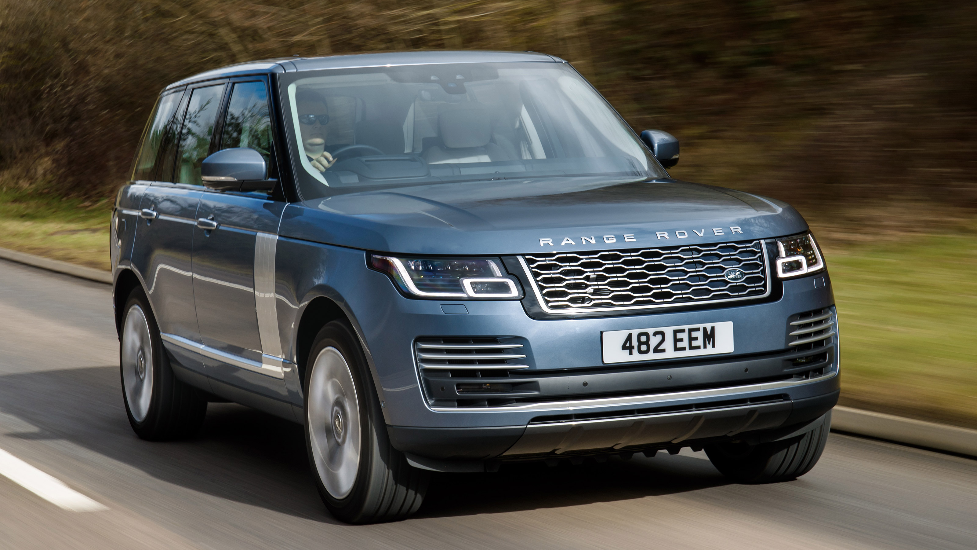 Range Rover D300 Westminster - front action