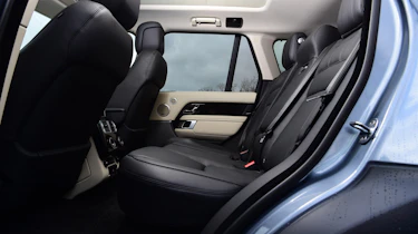 Range Rover D300 Westminster - rear seats