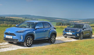 Toyota Yaris Cross vs Kia Niro - header