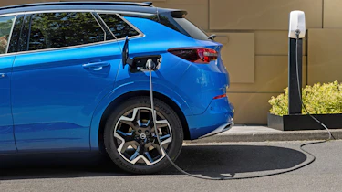 Vauxhall Grandland PHEV - charging