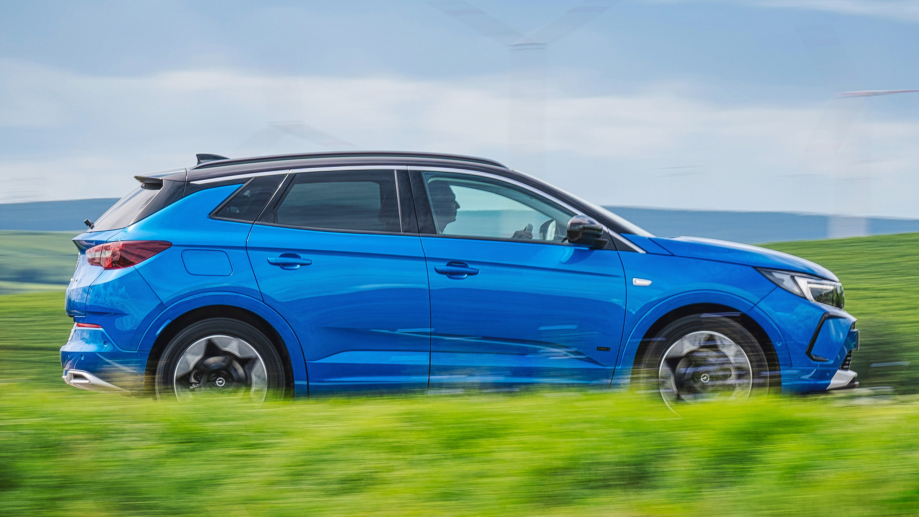 Vauxhall Grandland PHEV - side