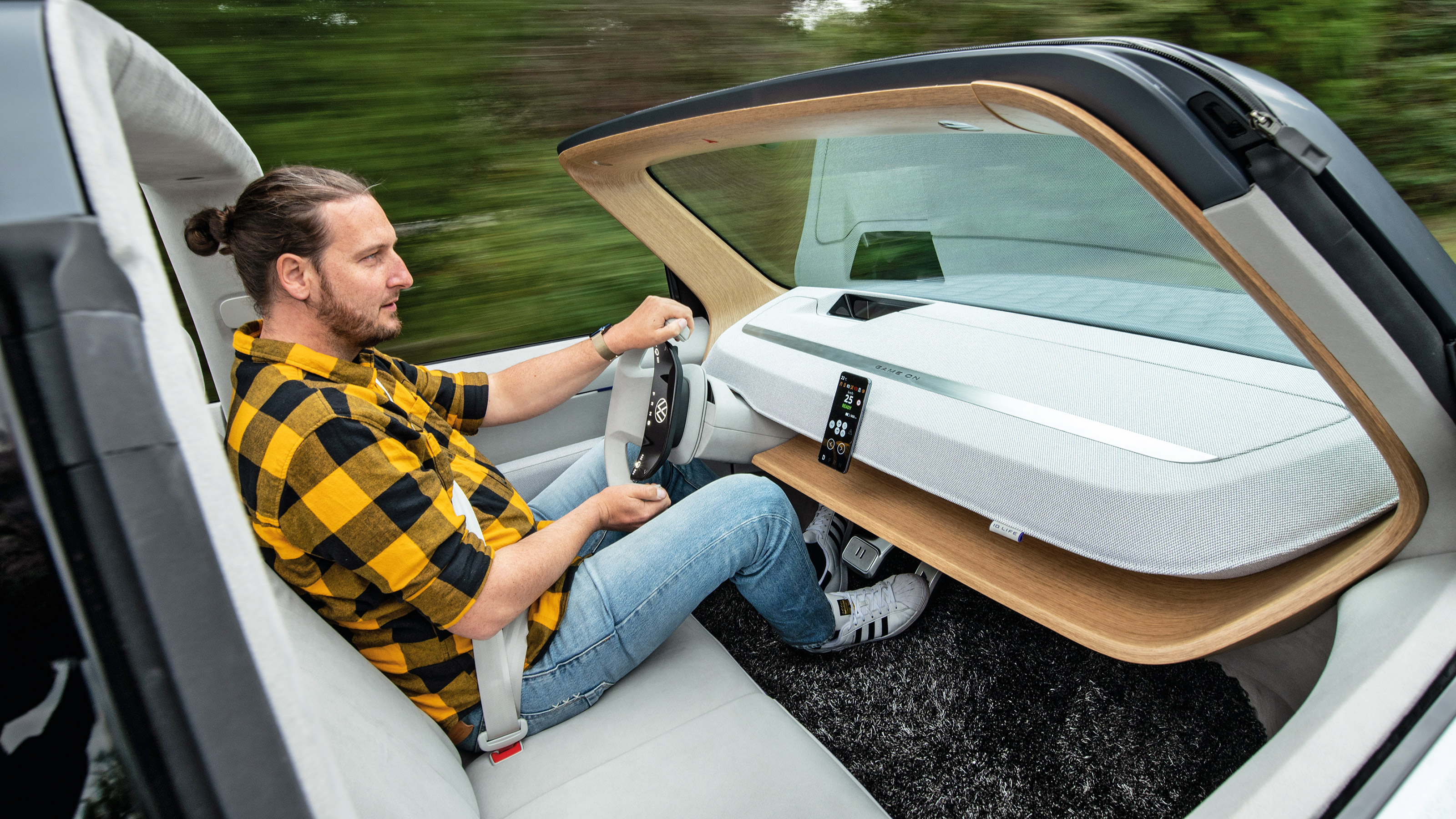 Volkswagen ID Life - driving