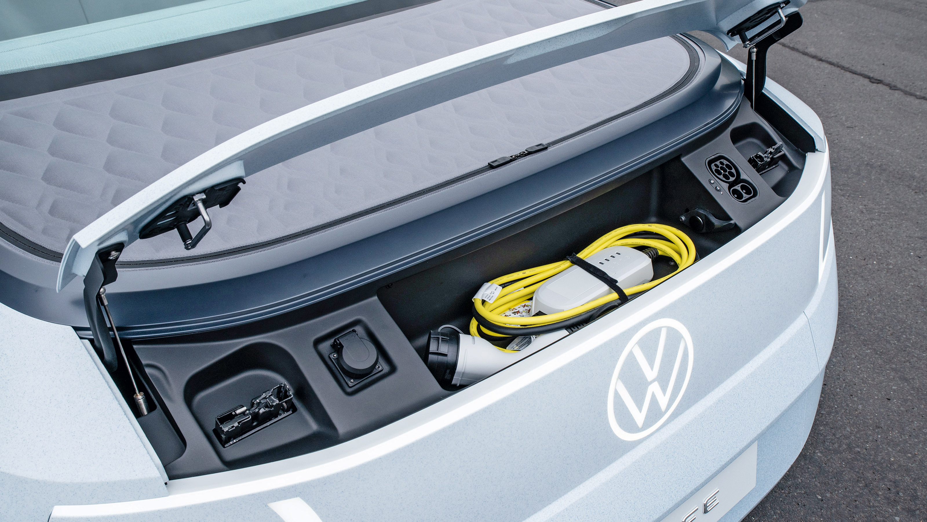 Volkswagen ID Life - cable storage