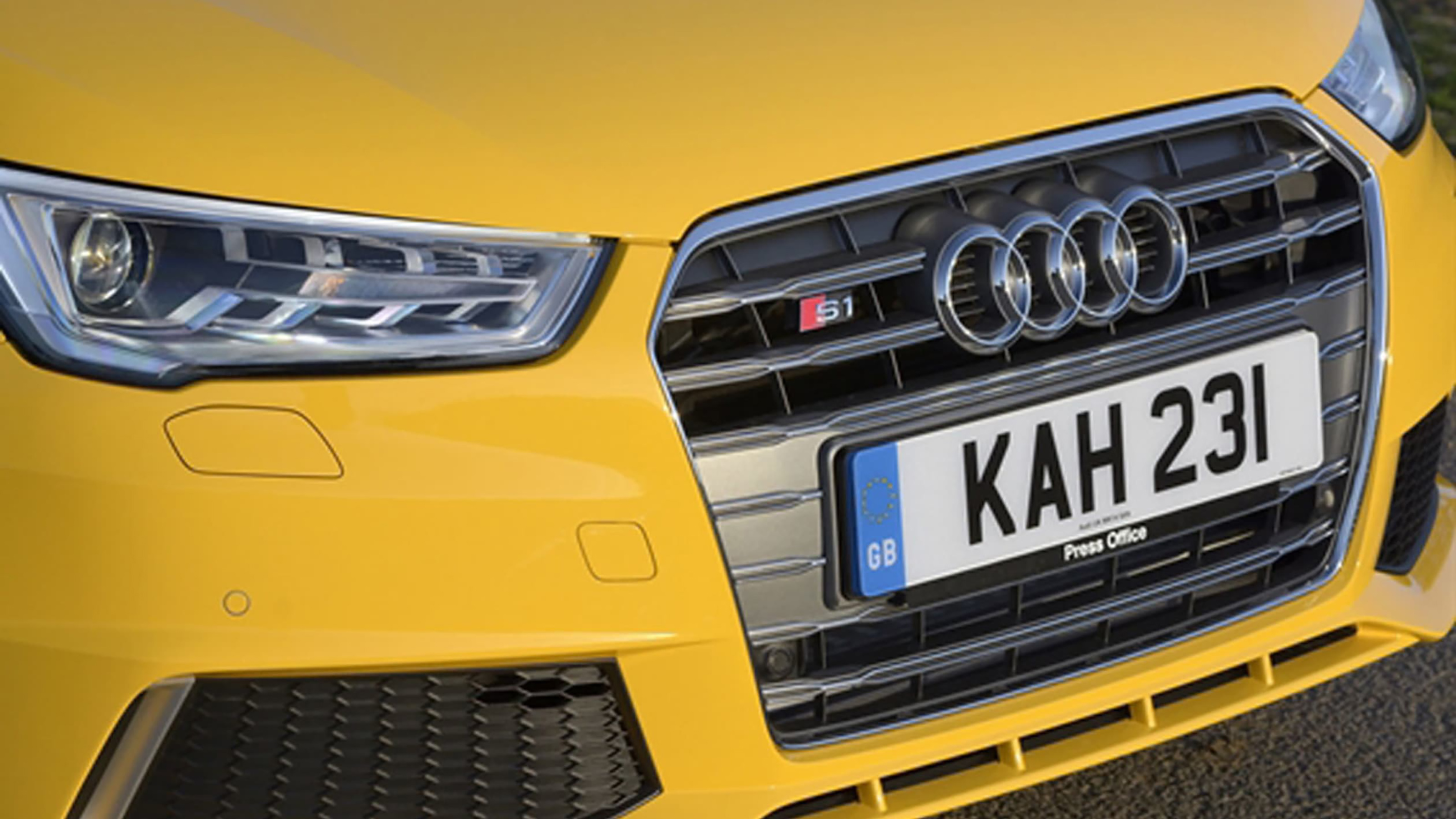 Audi S1 - grille