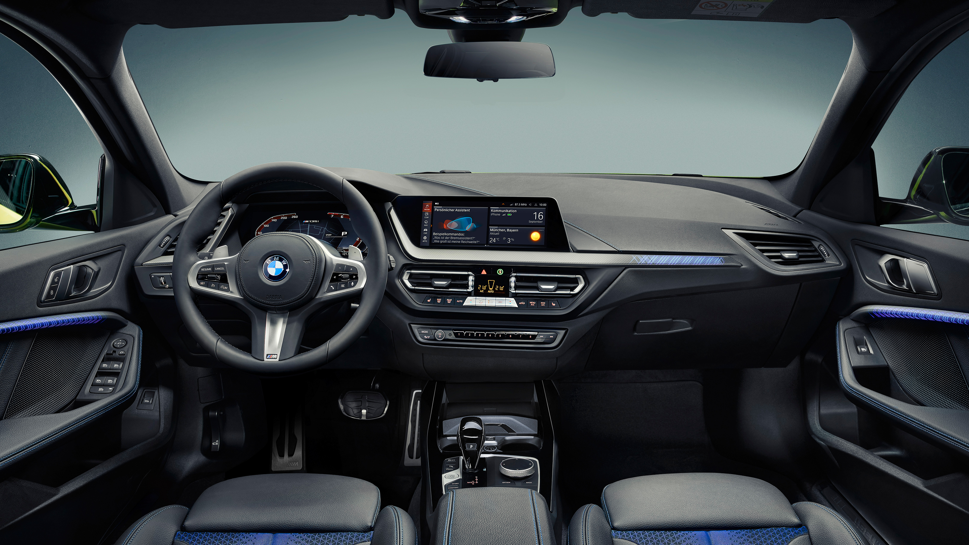 BMW M135i xDrive - interior