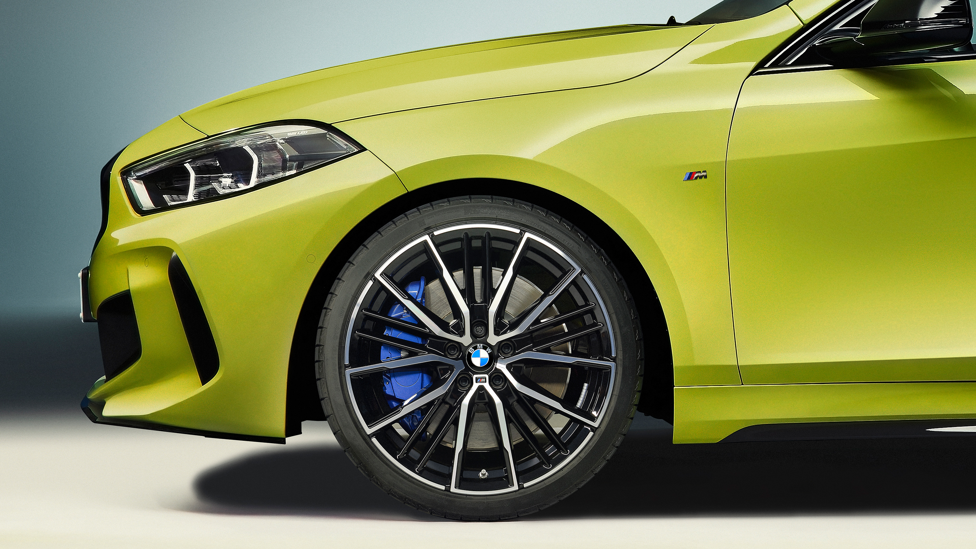 BMW M135i xDrive - wheel