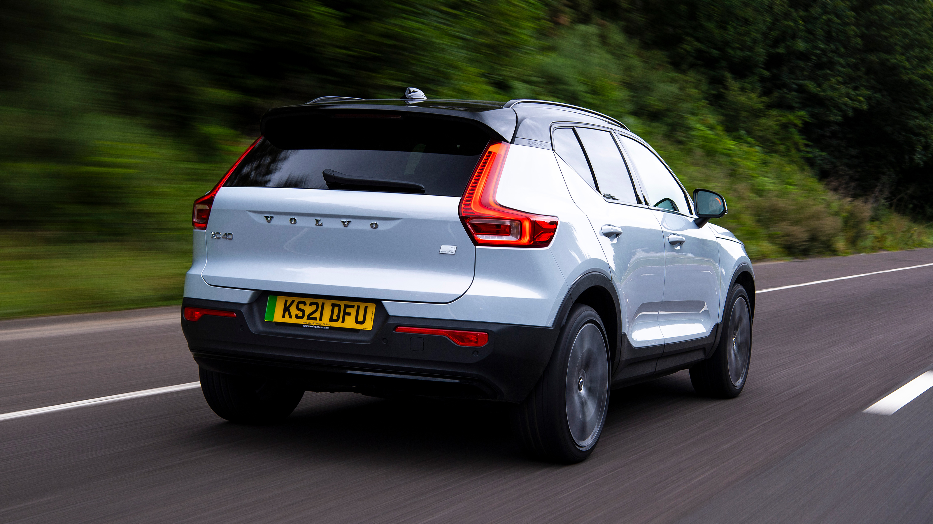 Volvo XC40 Recharge - rear
