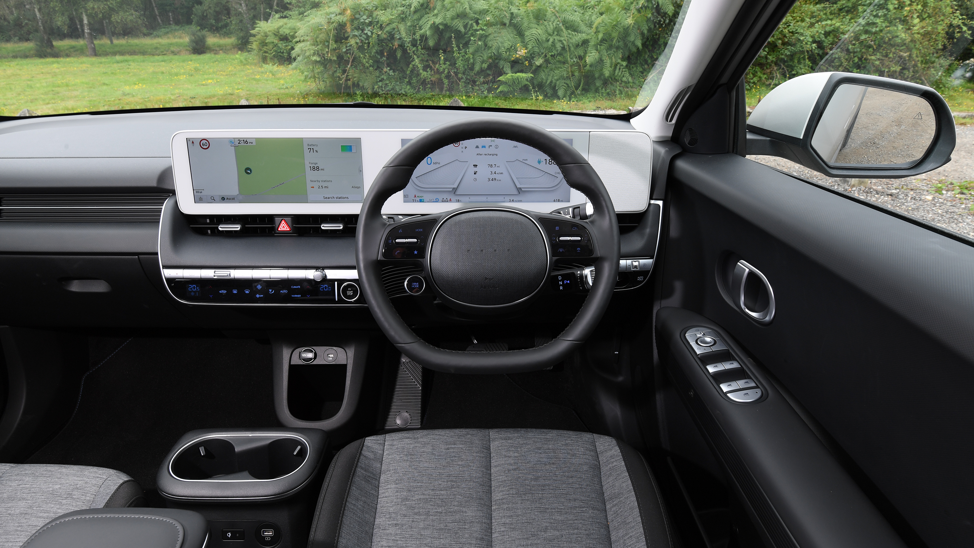 Ioniq 5 - interior