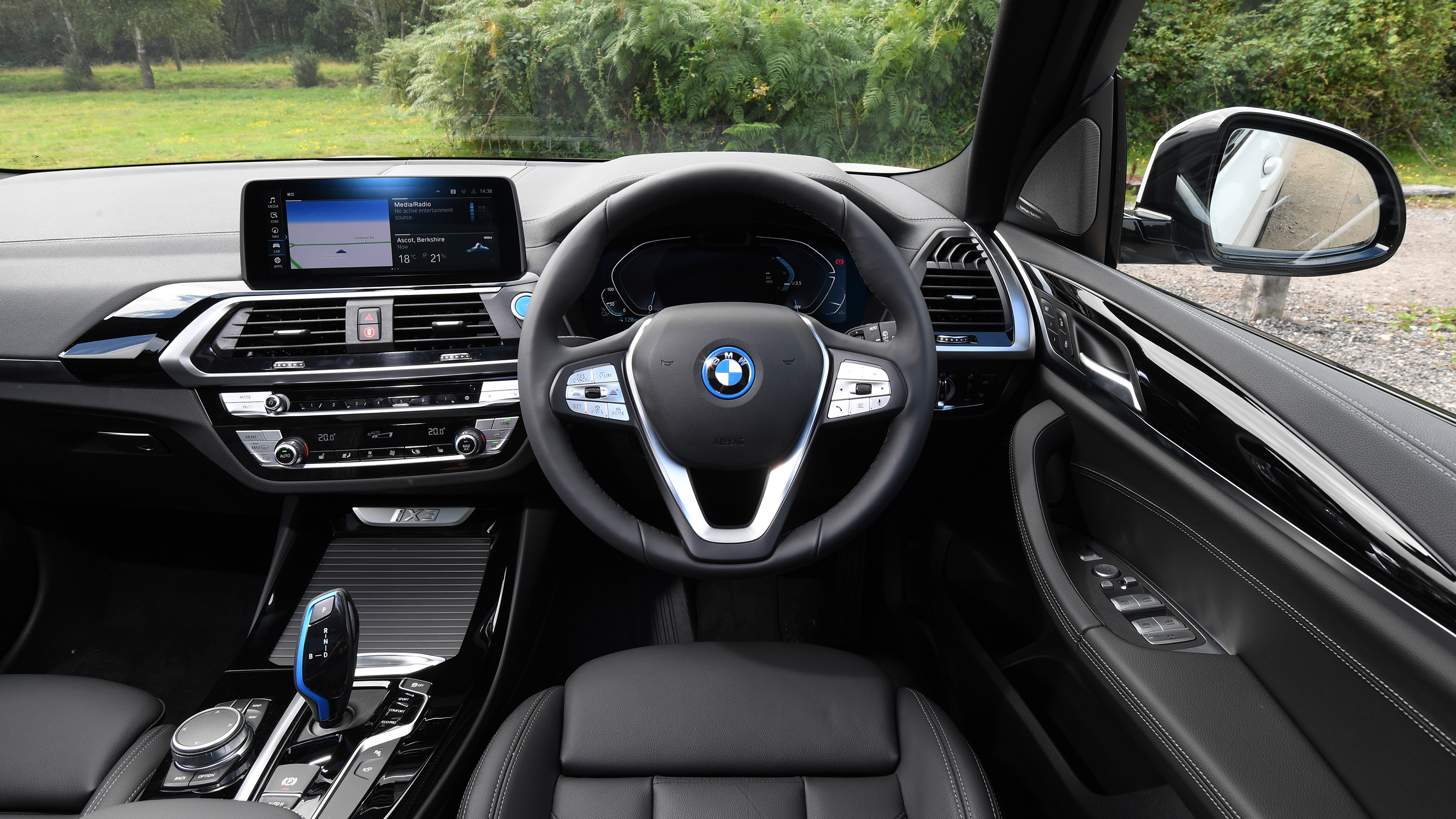 BMW iX3 - interior